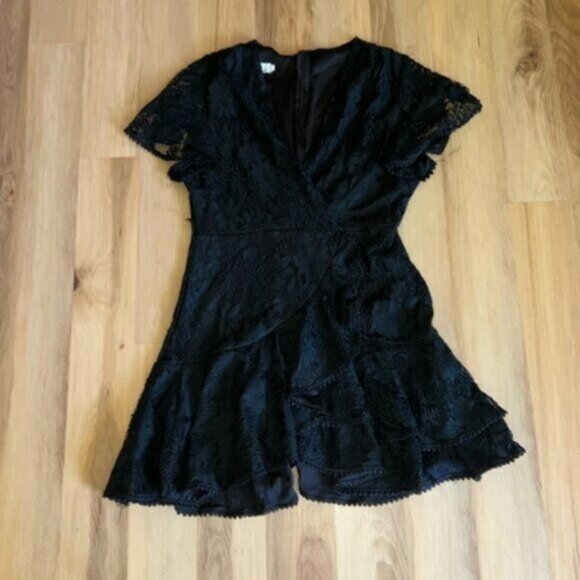 Lace Half Island Dress - Picture 1 of 3